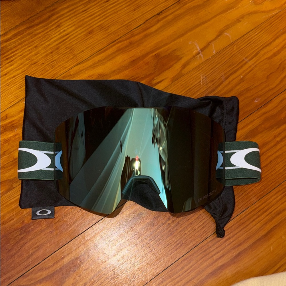 Oakley Goggles line miner pro with Green and Black Strap